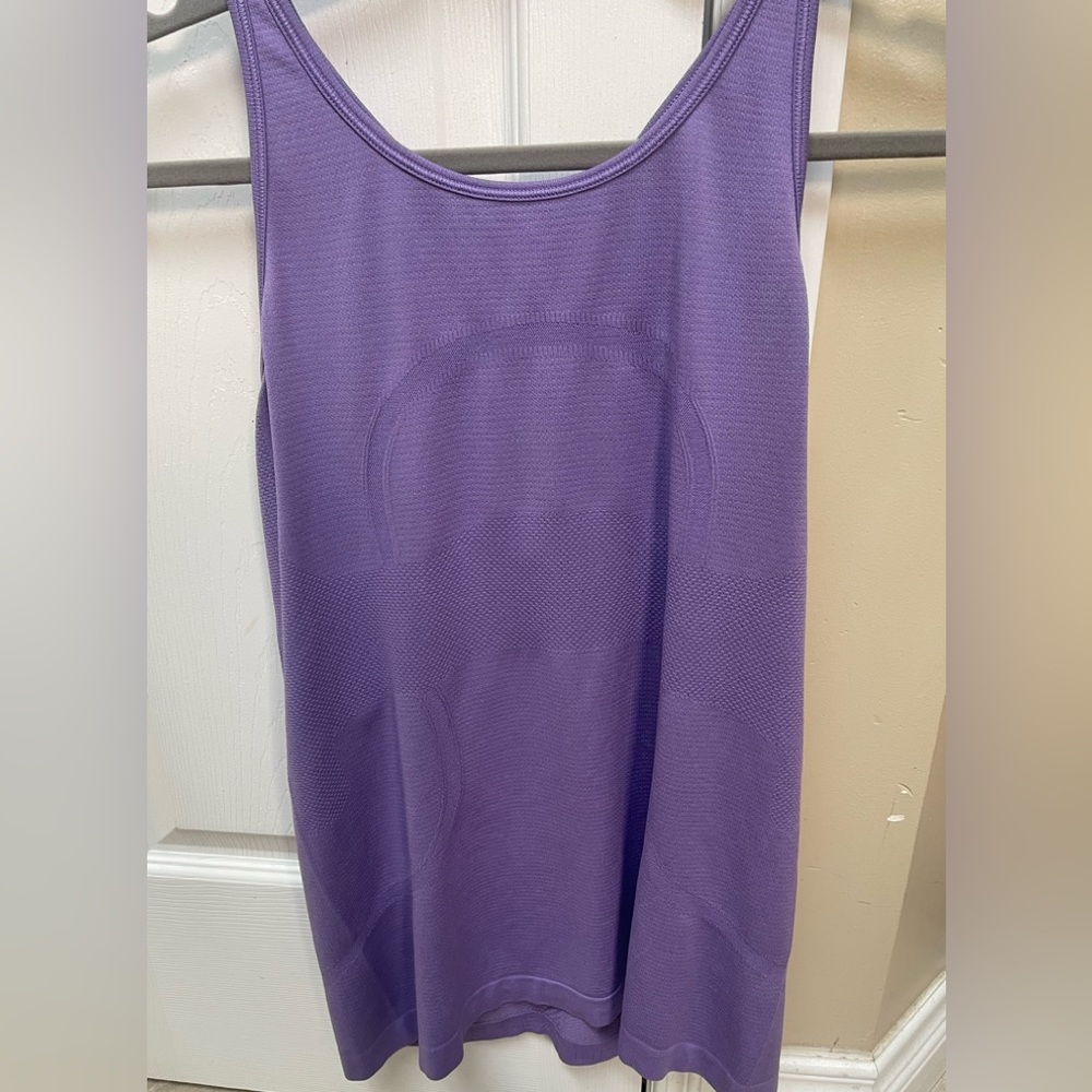 Lululemon tank top